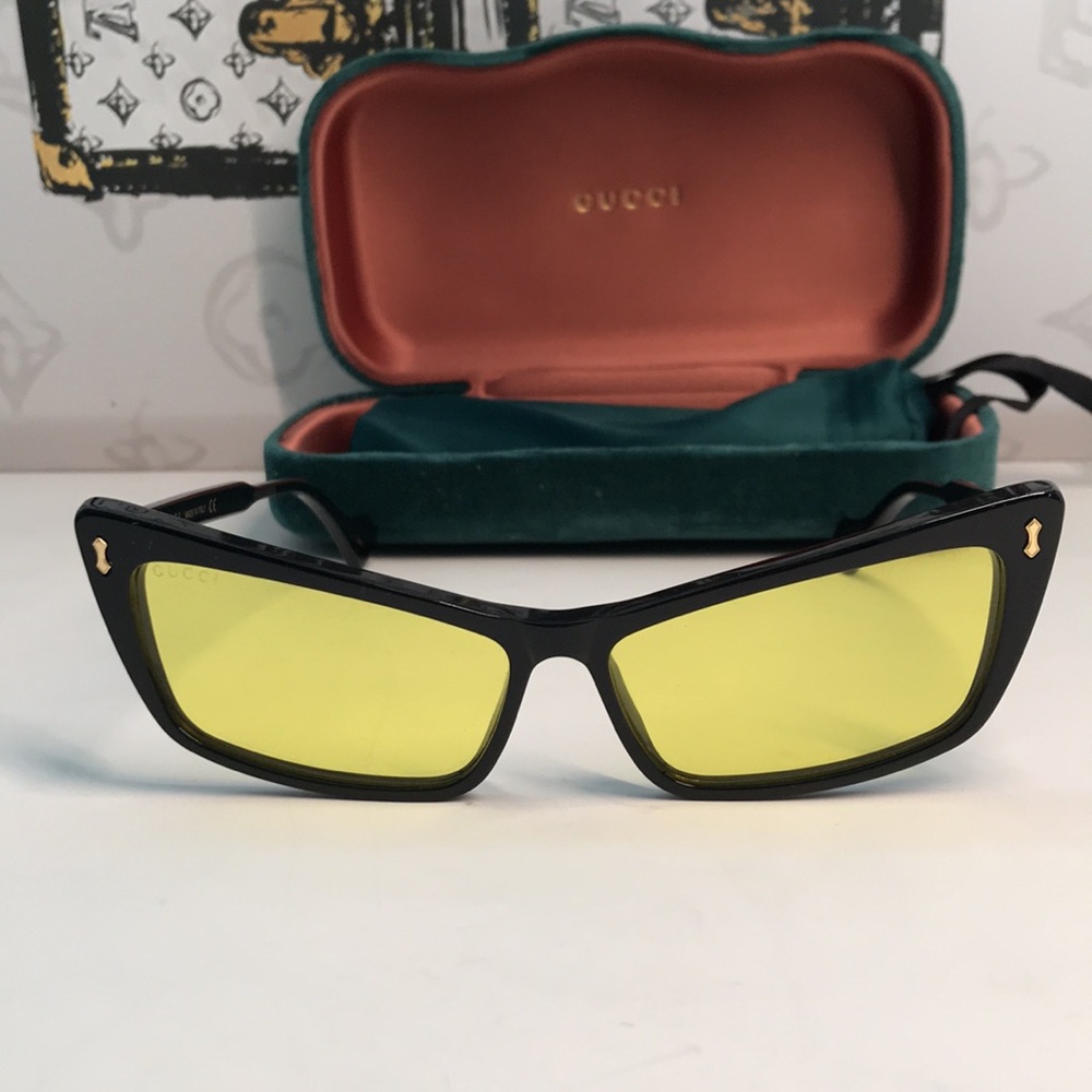 New Authentic Gucci GG626S 002 Sunglasses – Black Frame with Yellow Lenses ✨ - Picture 4 of 16